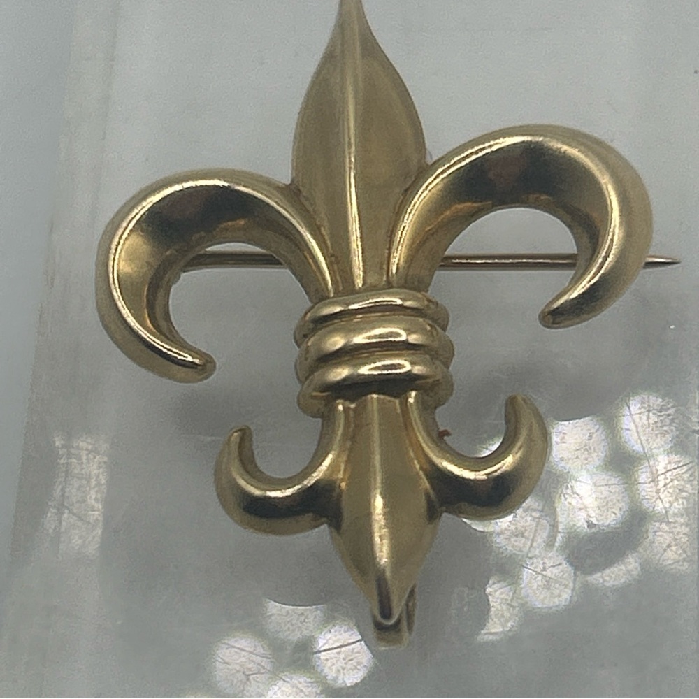 Vintage 14kt Yellow Gold Fleur De Lis Pin 3.0 Gms C & A Arrow Signed Estate Find
